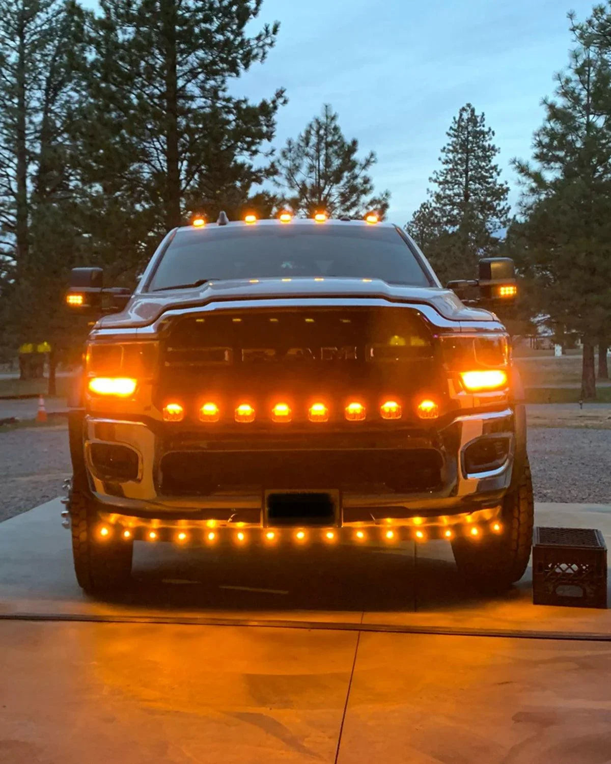 Auxbeam V-MAX Series 4" 92W Round Side-Shooter LED Pods — Amber DRL